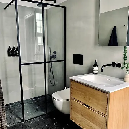 Christianshavn Canalside Luxury *