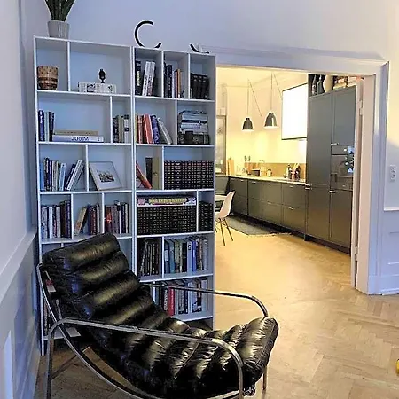 Christianshavn Canalside Luxury Appartement *